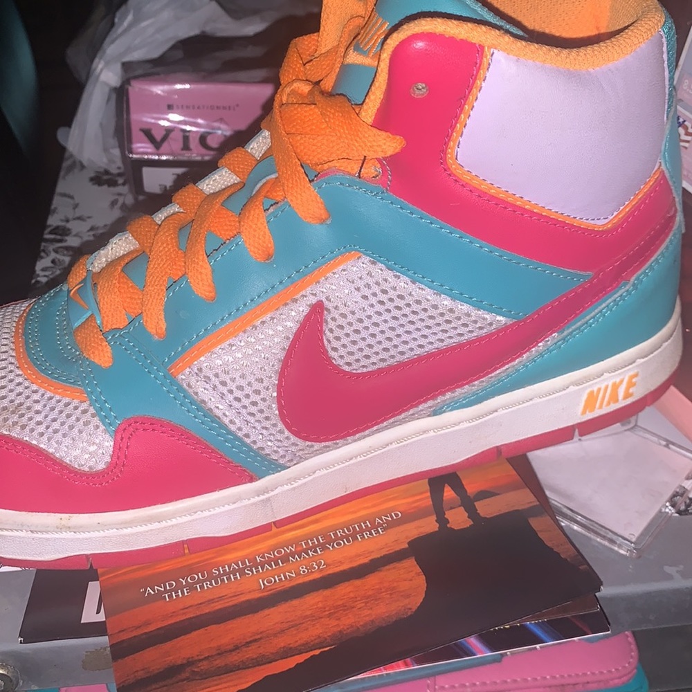 COLORFUL NIKES